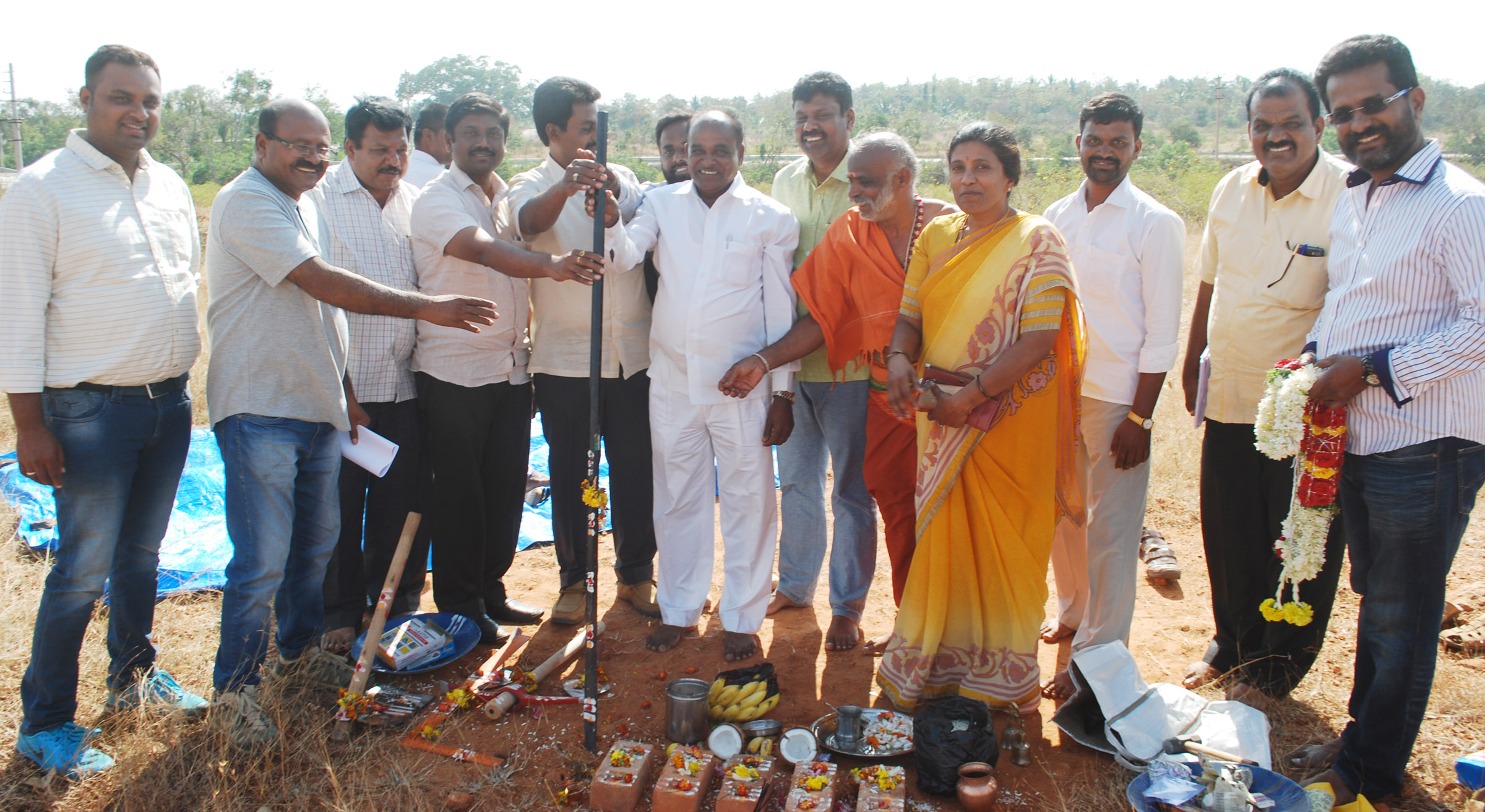 ಚಾಮರಾಜನಗರ: ಶಾಸಕರಿಂದ ವಸತಿ ನಿಲಯ ಕಟ್ಟಡ ಕಾಮಗಾರಿಗೆ ಚಾಲನೆ